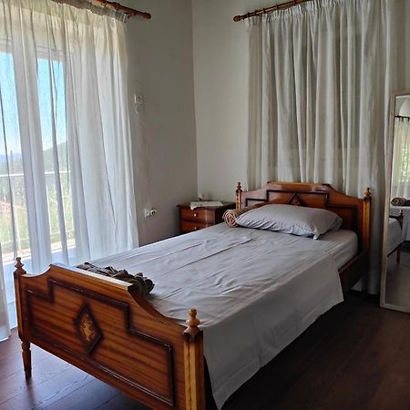 Vintage House With A Fantastic View Apartment Mavrommation ภายนอก รูปภาพ